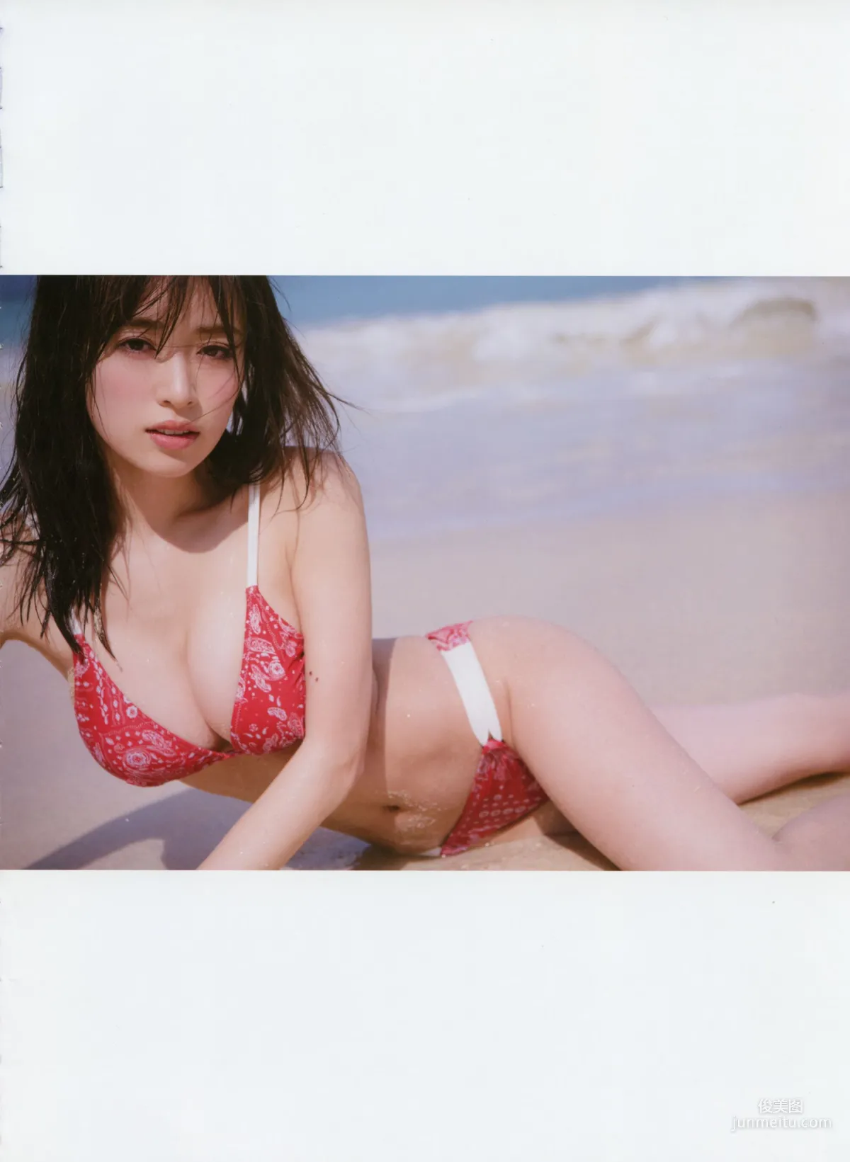 泉裡香 1st Photobook「Rika!」寫真集 110