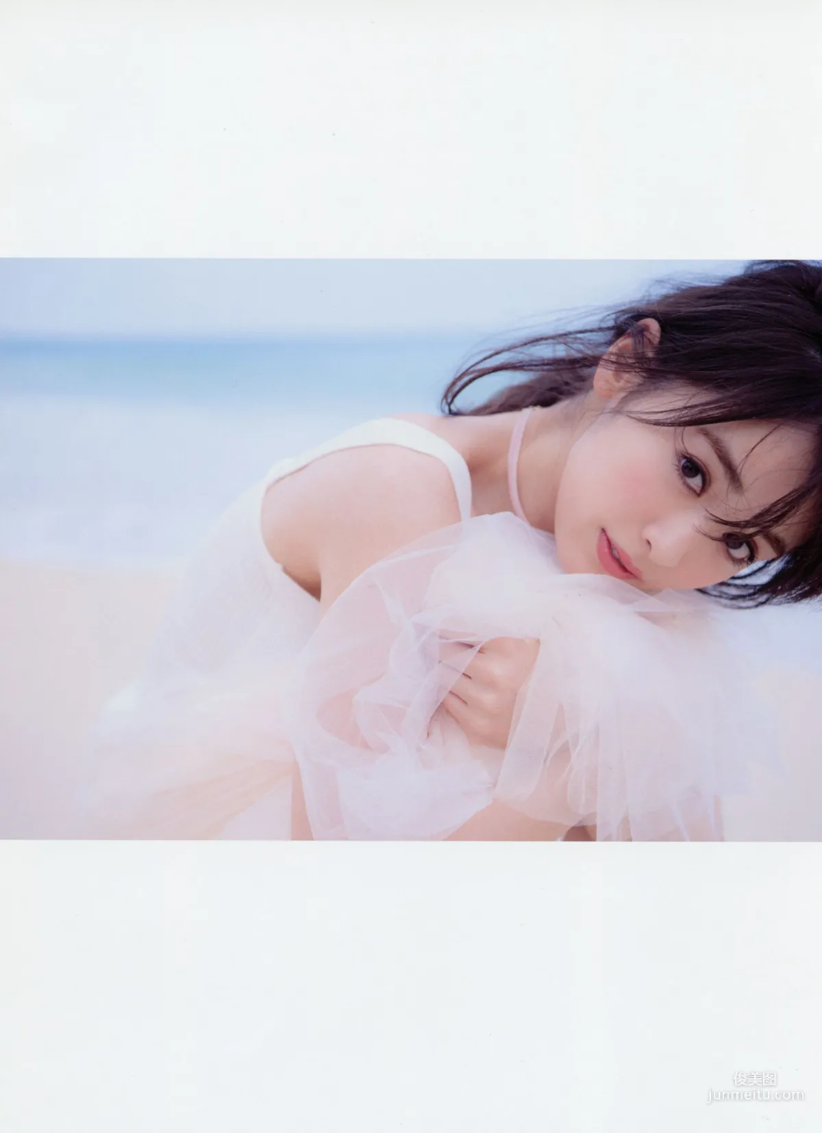 泉裡香 1st Photobook「Rika!」寫真集 96