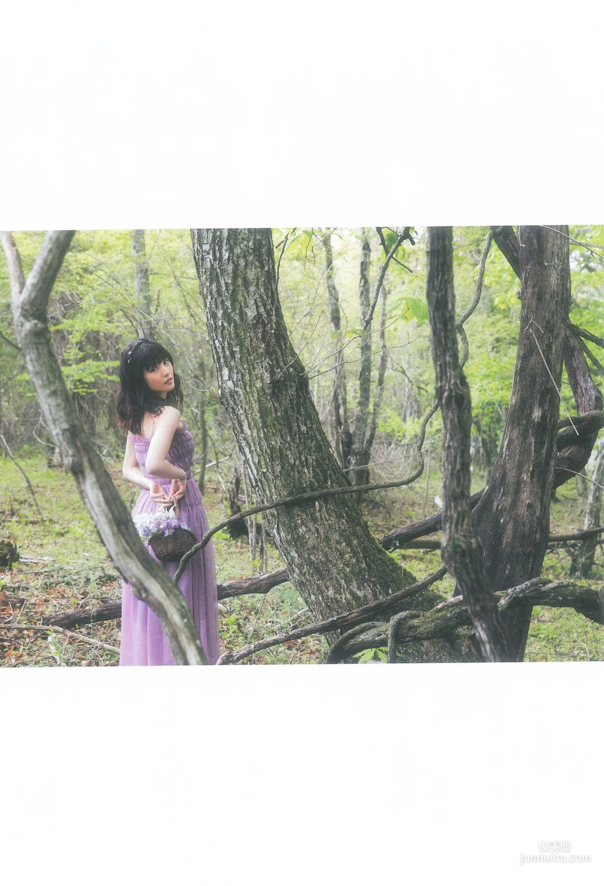 Sayumi Michishige 'DREAM' Photo Set photo 17