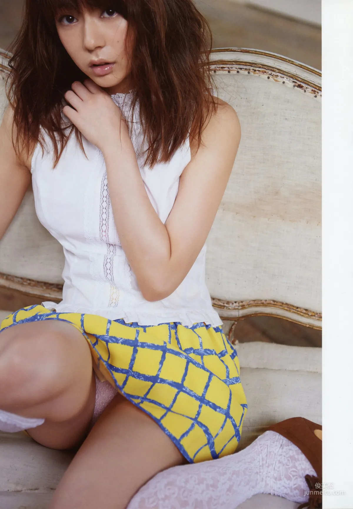 芳賀優里亜 Yuria Haga 「赤×ピンク」写真集 22
