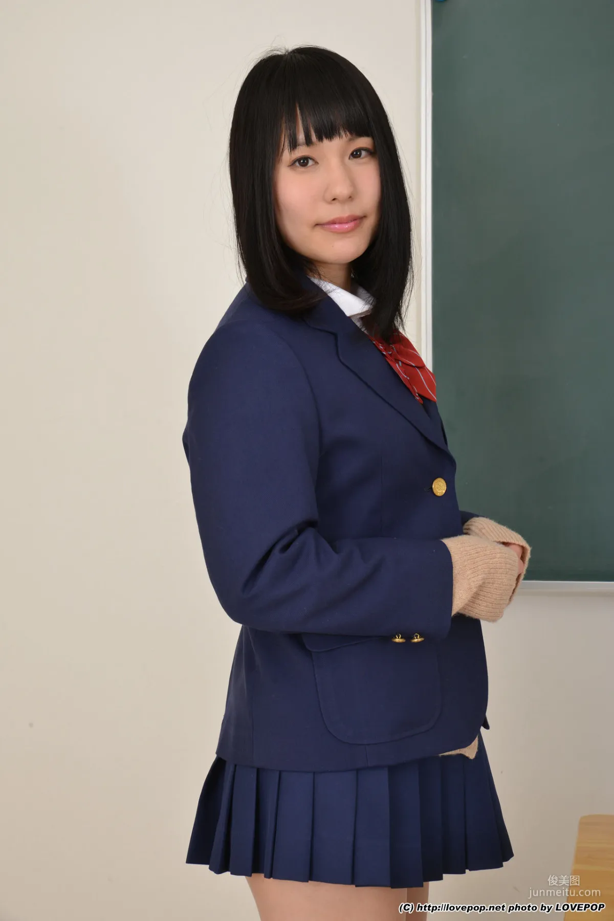 Izumi Imamiya, spilling breasts! blazer - PPV [LovePop] Photo Set photo 5