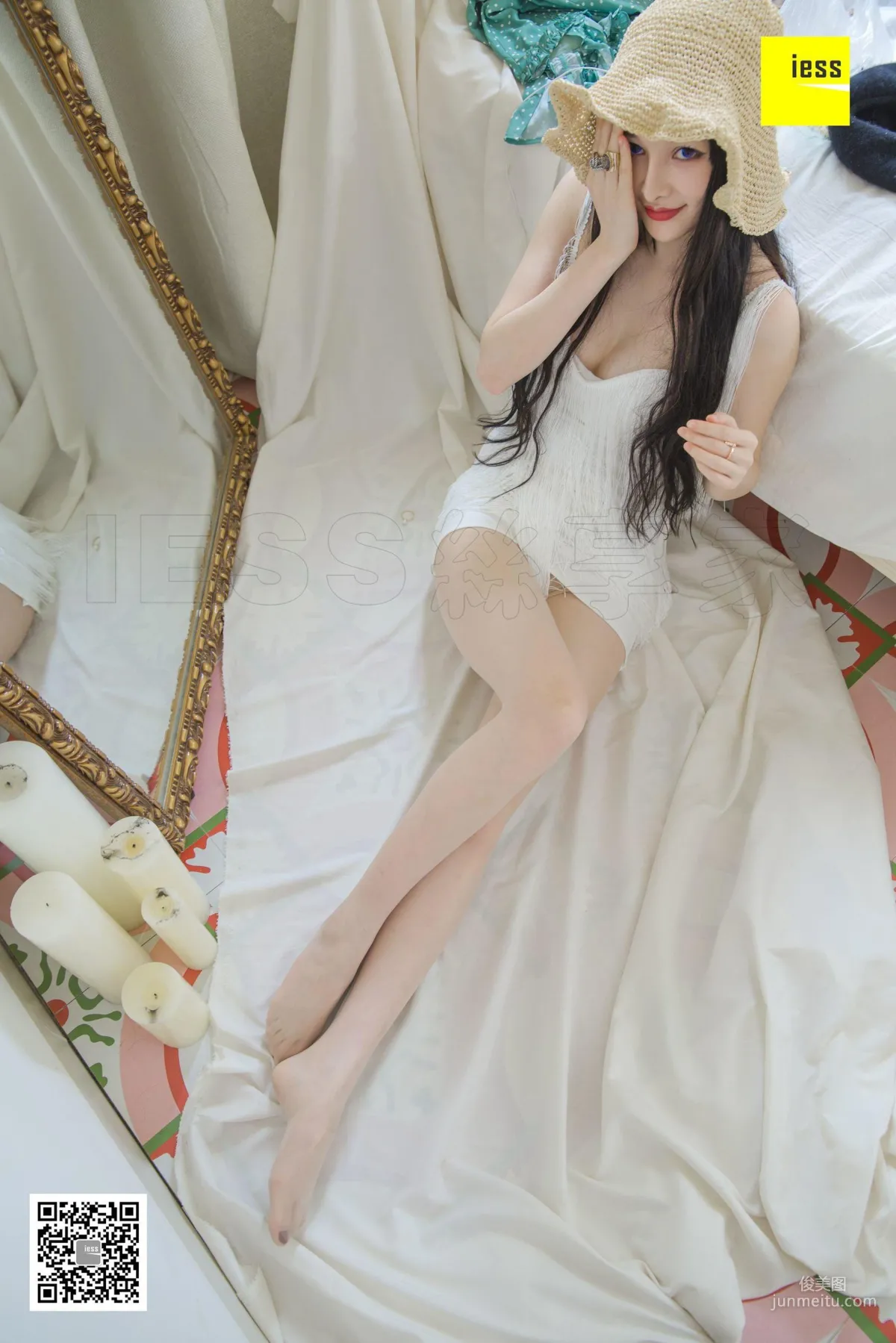 Meng Meng: IESS photo 10