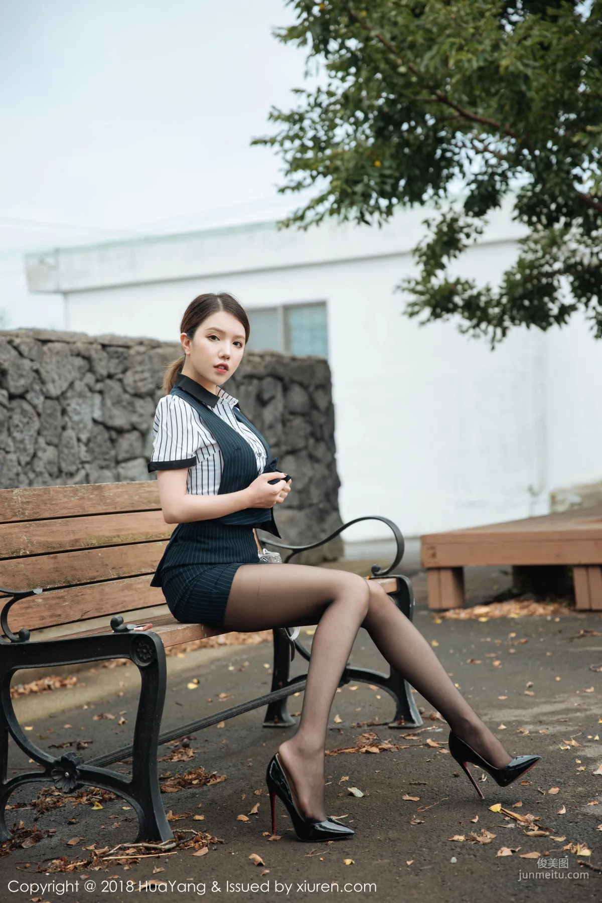 Huang Leran Black Stockings Temptation Splendid Presentation [HuaYang] Vol.087 Photo Set photo 51