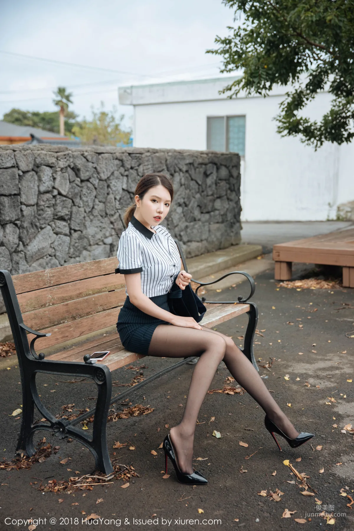 Huang Leran Black Stockings Temptation Splendid Presentation [HuaYang] Vol.087 Photo Set photo 55