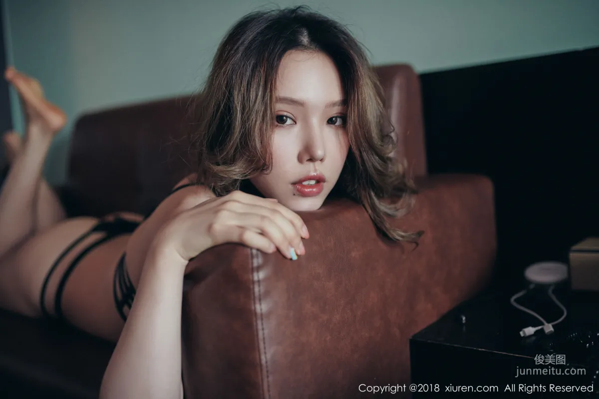 Huang Leran "Snow Breasts Beautiful Curves Thin Waist Red Lips" [XiuRen] No.1195 Photo Set photo 35