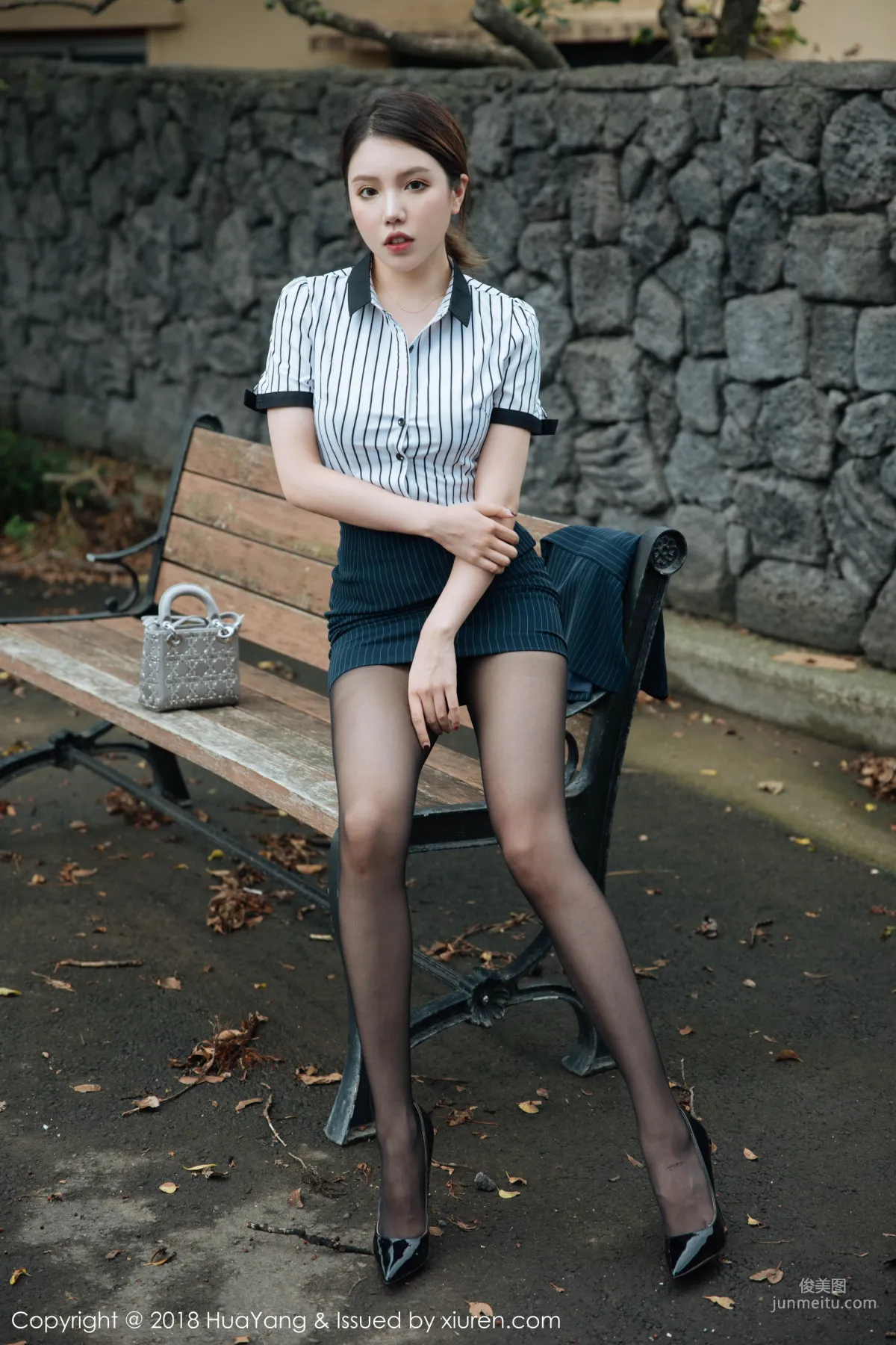 Huang Leran Black Stockings Temptation Splendid Presentation [HuaYang] Vol.087 Photo Set photo 58