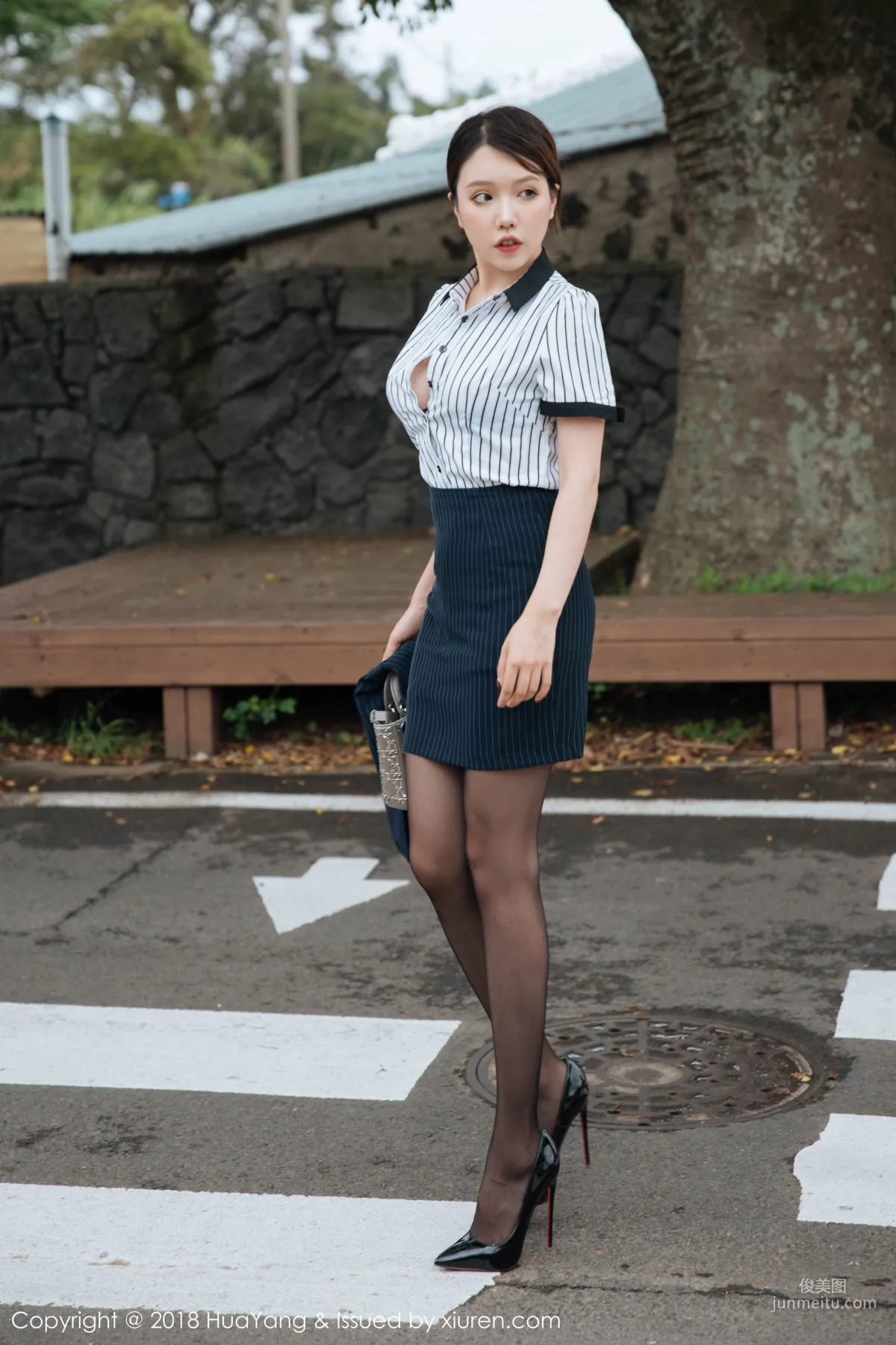 Huang Leran Black Stockings Temptation Splendid Presentation [HuaYang] Vol.087 Photo Set photo 68