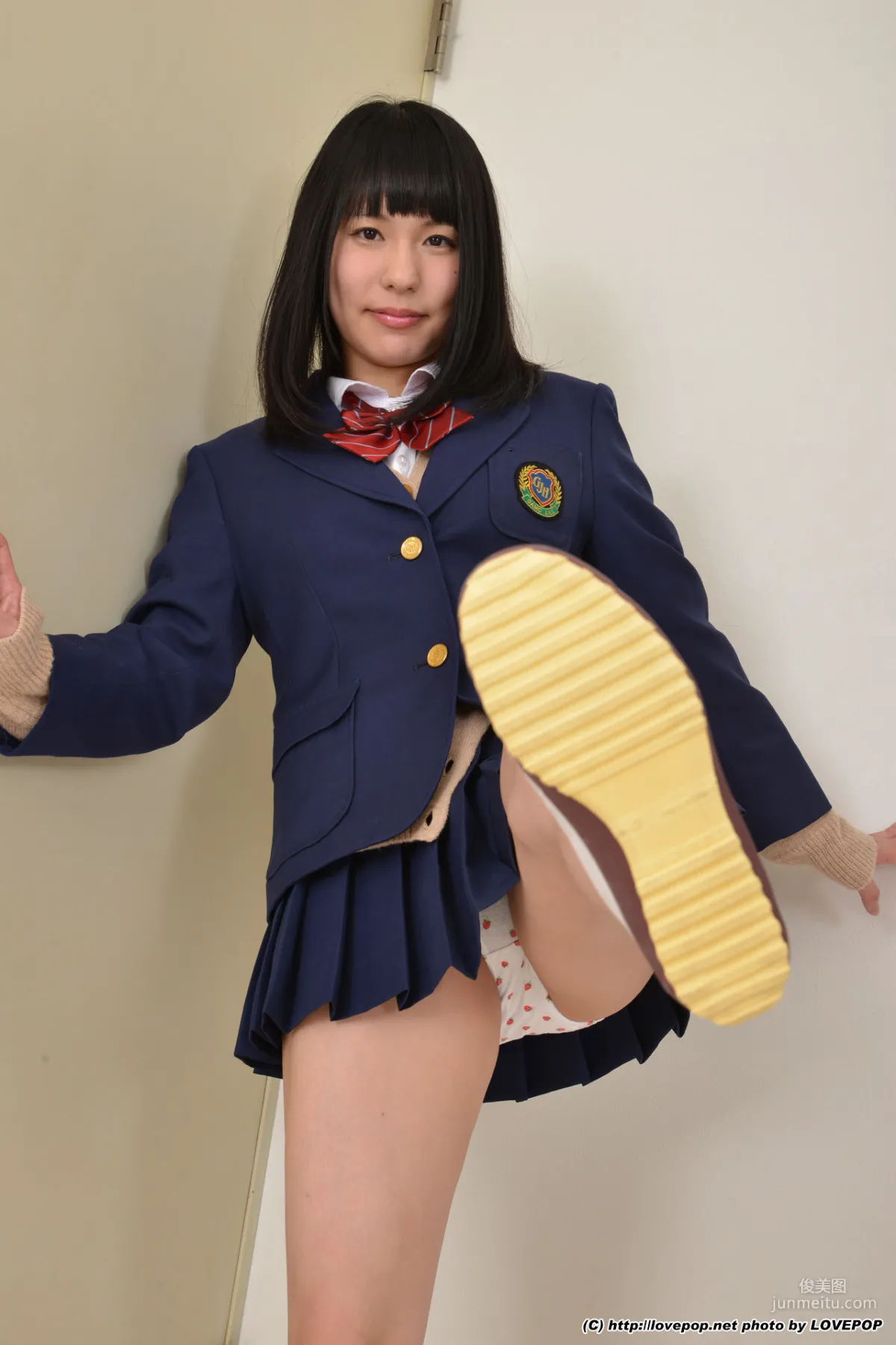 Izumi Imamiya, spilling breasts! blazer - PPV [LovePop] Photo Set photo 16