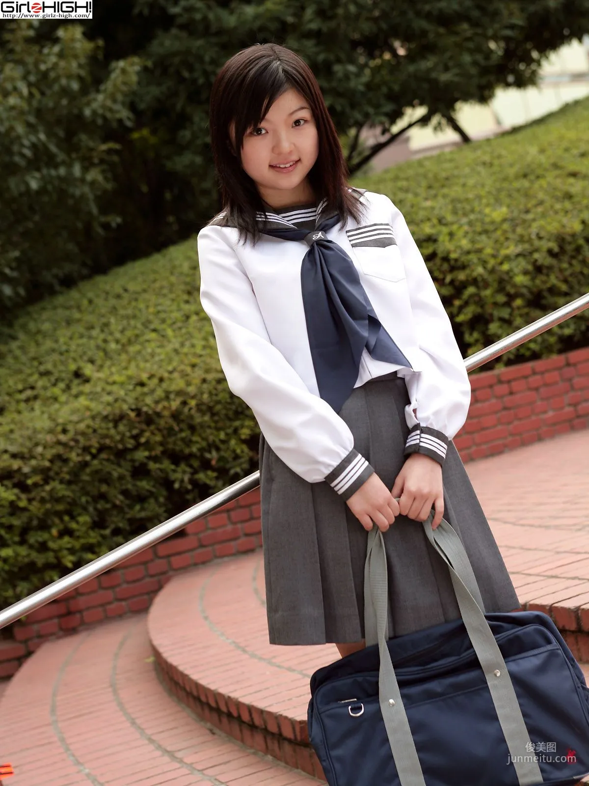 美咲萌 Gravure Gallery - g074 Photoset 01 [Girlz-High] 写真集1