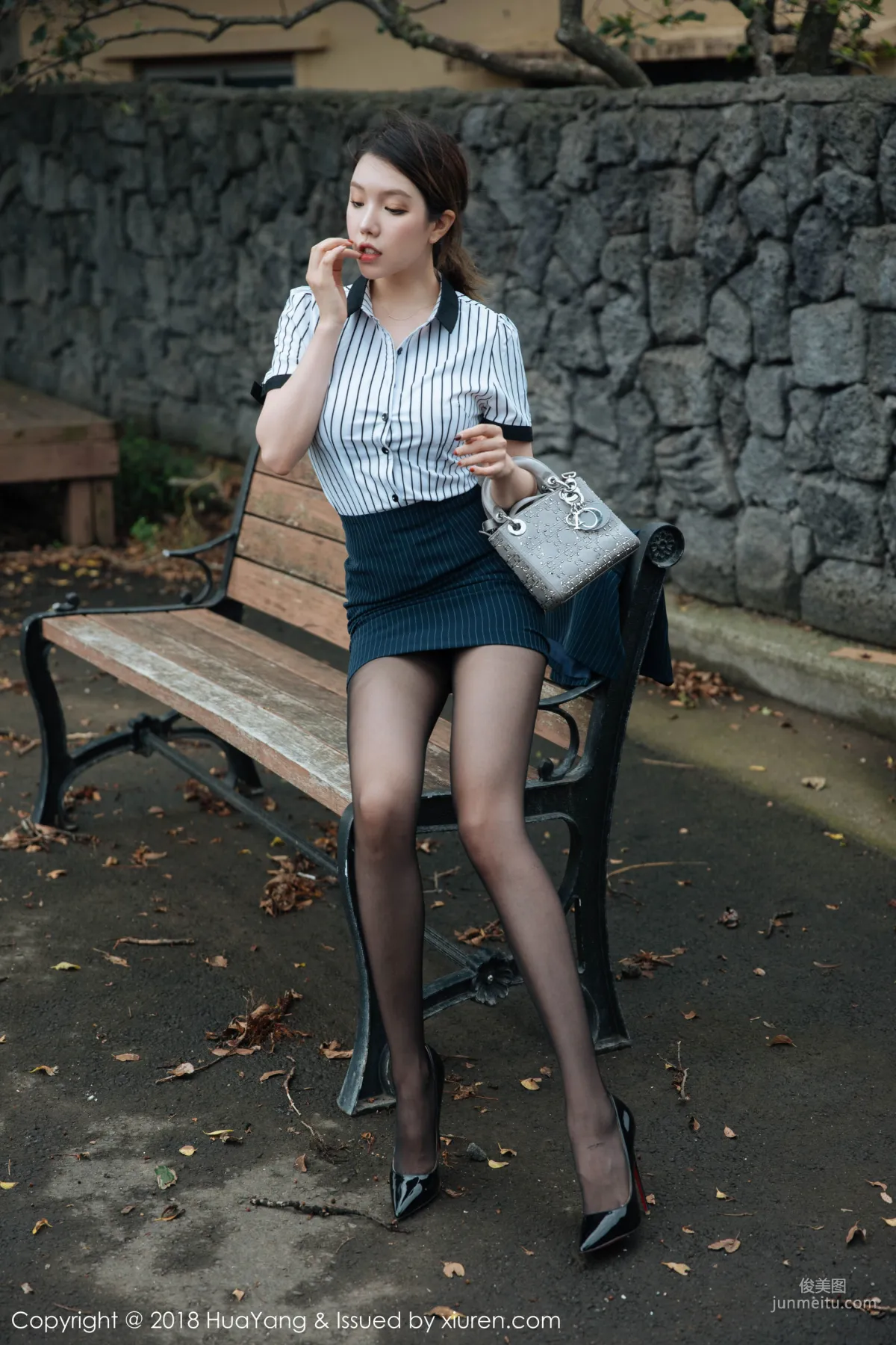 Huang Leran Black Stockings Temptation Splendid Presentation [HuaYang] Vol.087 Photo Set photo 59