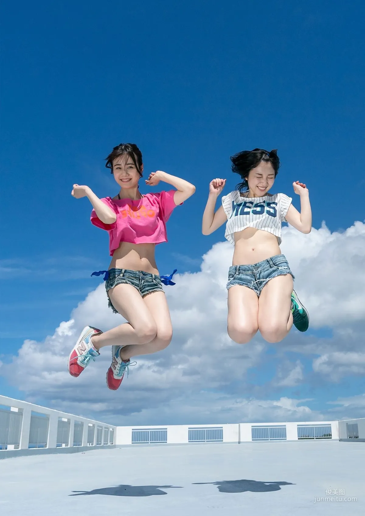 日本組合Pyxis (伊藤美來&豐田萌繪)「POP&CUTE！」寫真集 10
