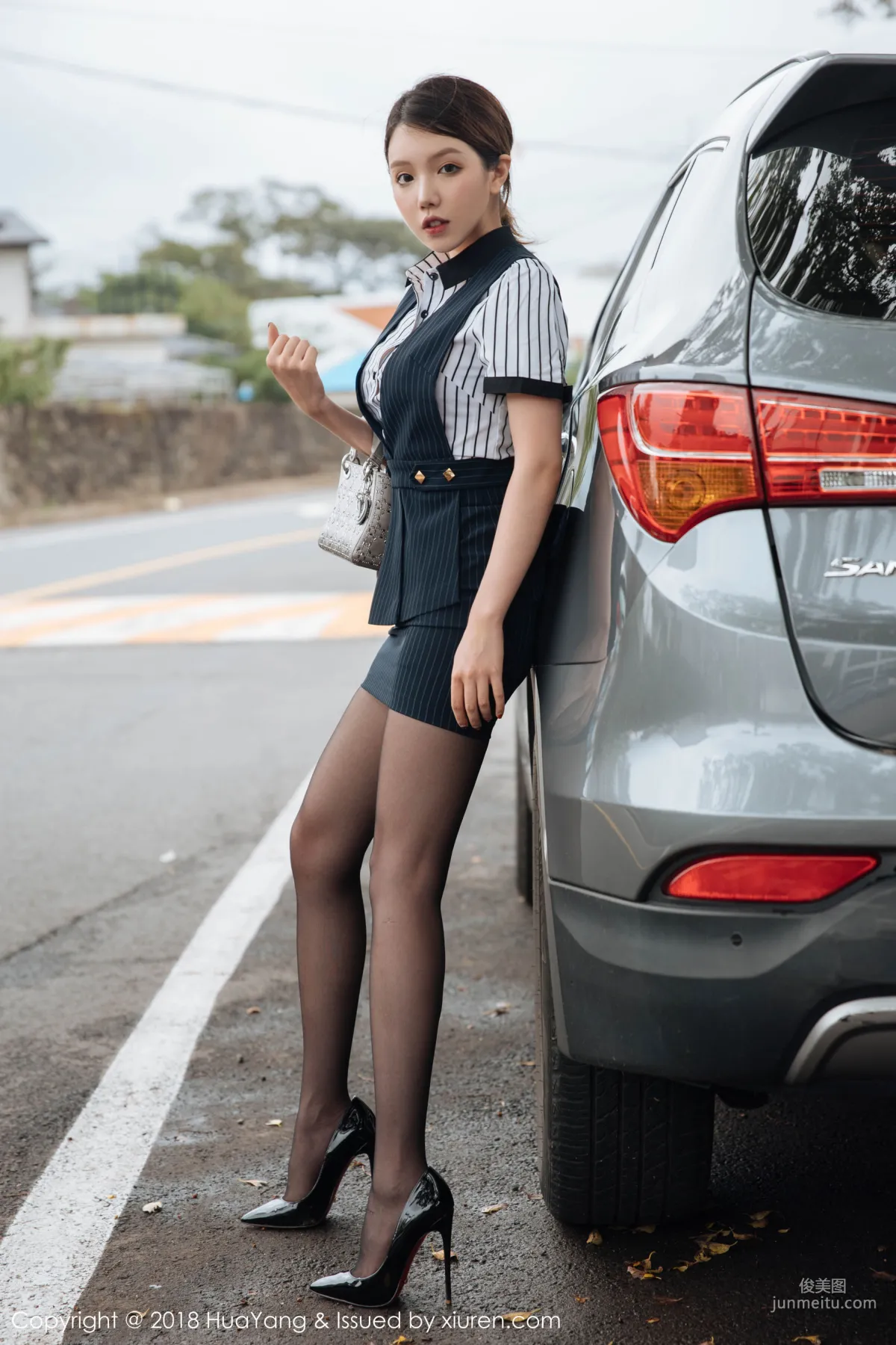 Huang Leran Black Stockings Temptation Splendid Presentation [HuaYang] Vol.087 Photo Set photo 18