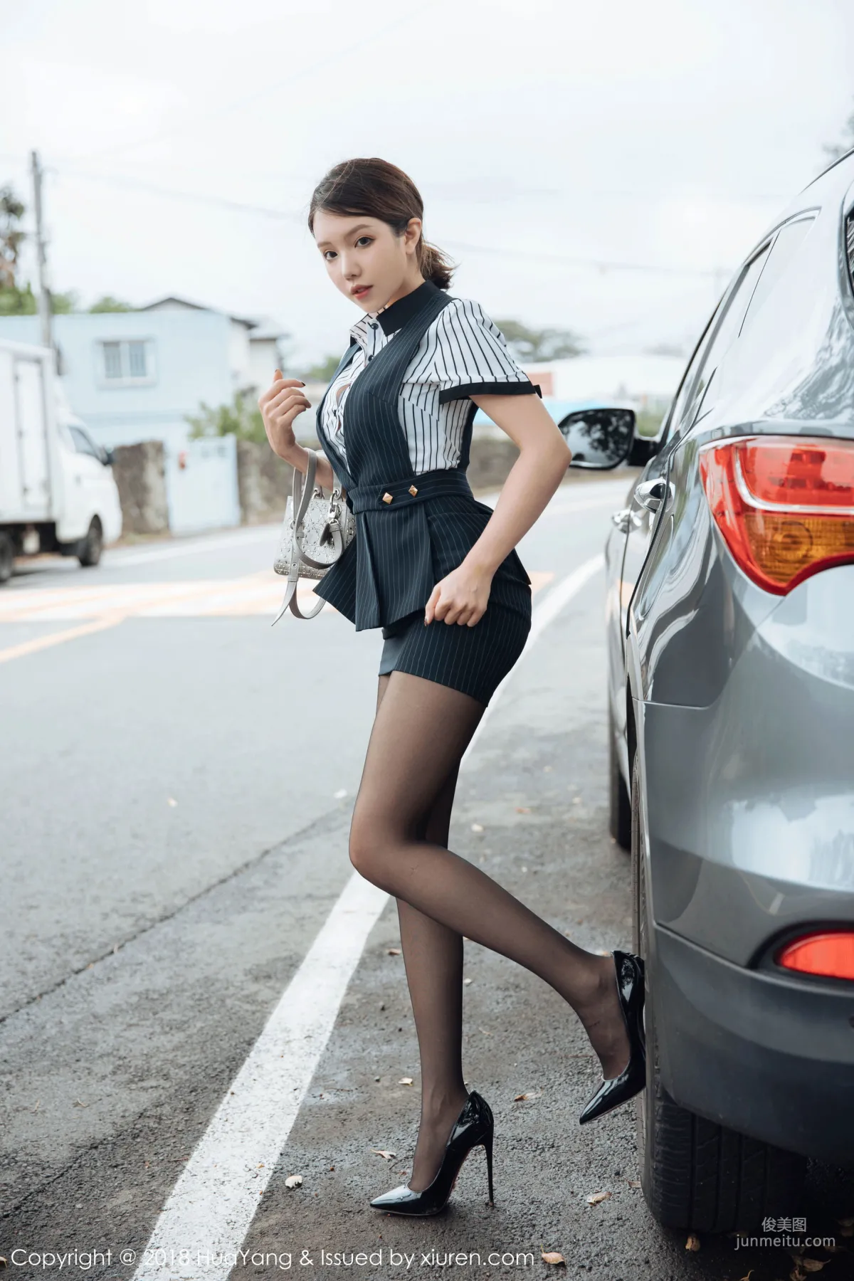 Huang Leran Black Stockings Temptation Splendid Presentation [HuaYang] Vol.087 Photo Set photo 23