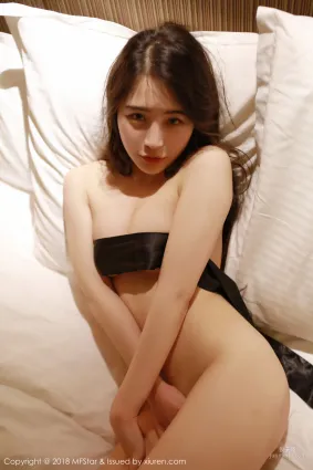 宅兔兔《情趣捆綁誘惑》 [模範學院MFStar] Vol.152 寫真集