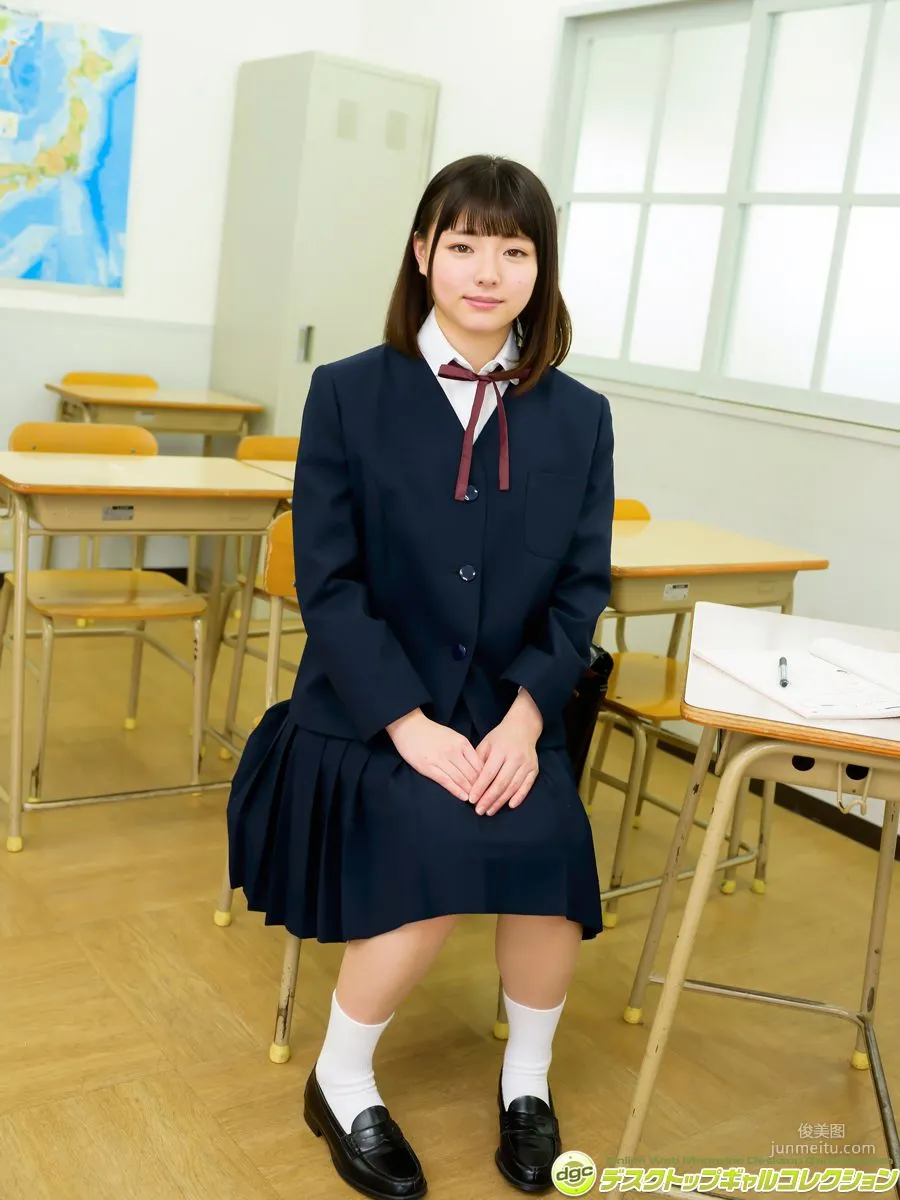 葉月つばさ《純真無垢な美少女のあどけない体にドキッ！》 [DGC] 写真集1