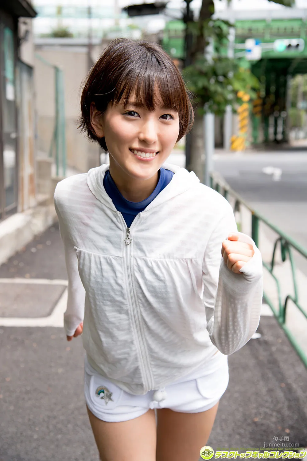 朝比奈祐未《自慢のエロボディにカメラがイン・アウト！》 [DGC] 寫真集 1