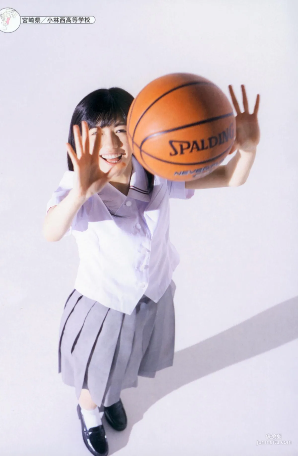 渡邊麻友《最後の制服》寫真集 176