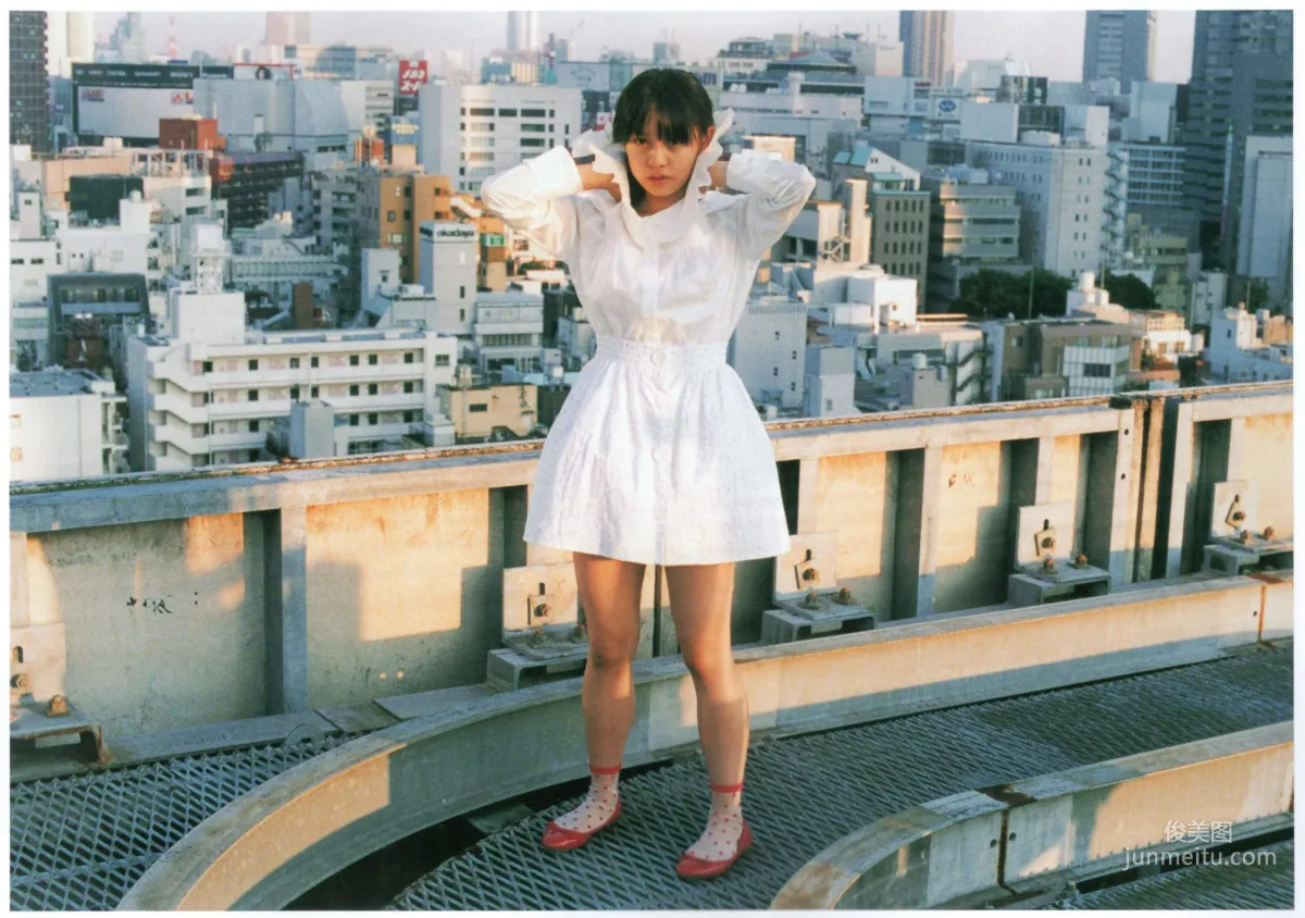 奥仲麻琴 《RUN RUN まこと》 写真集152