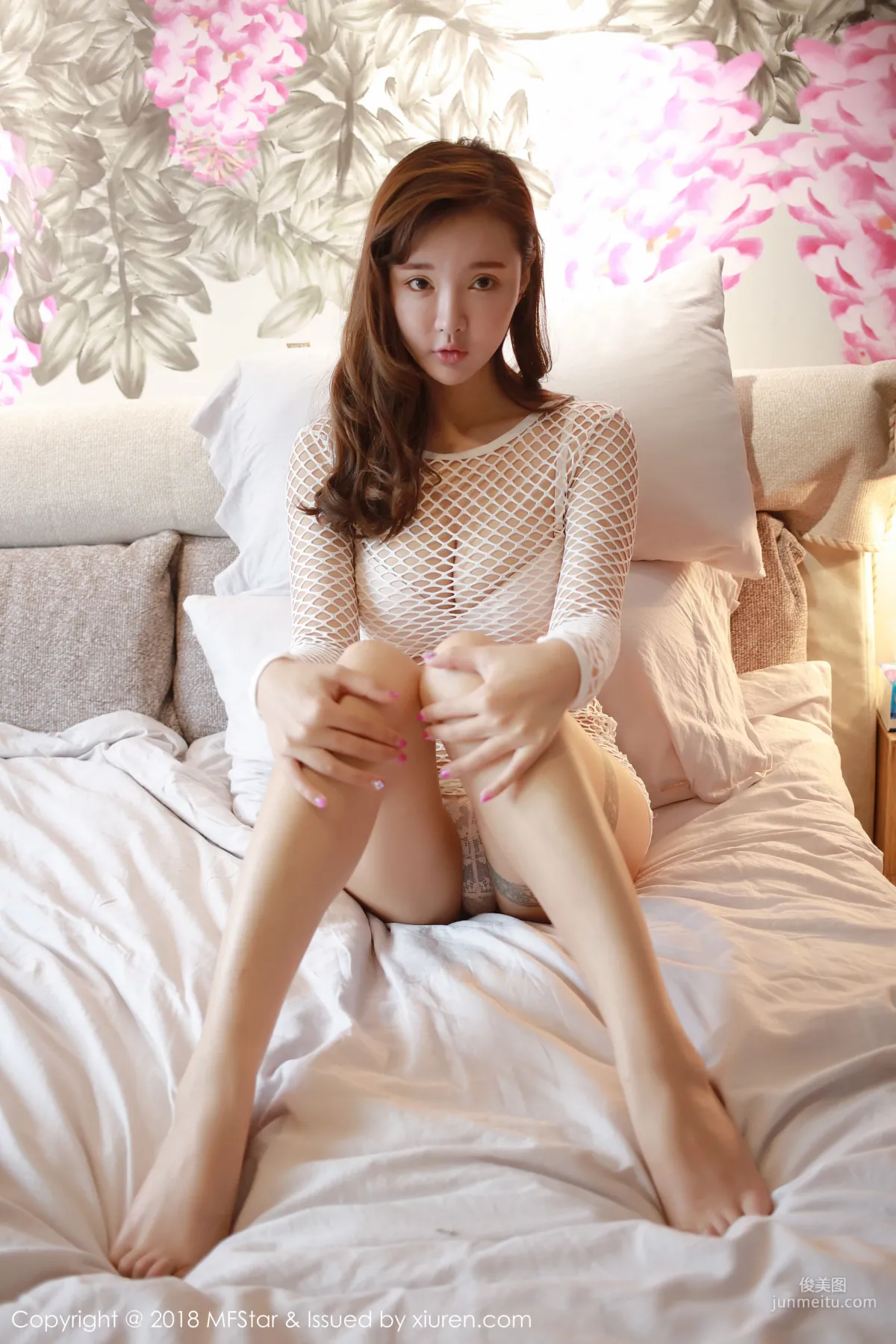 JiaJia, Bust About to Burst Out [MFStar] Vol.160 Photo Set photo 13
