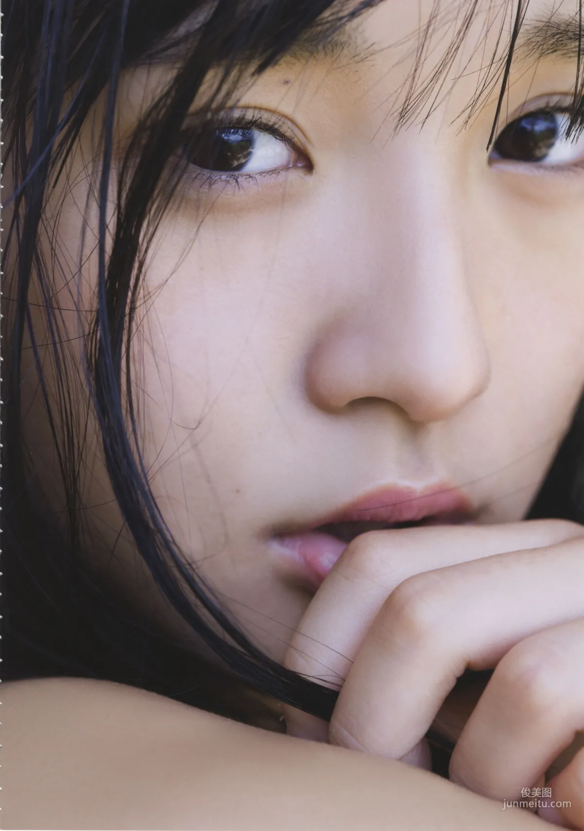 浅川梨奈《なないろ [HQ]》  ファースト写真集72