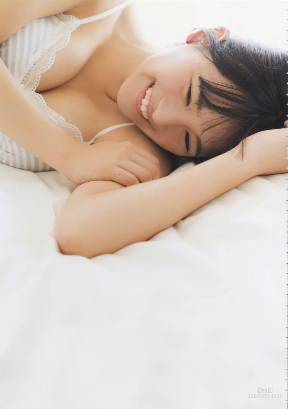 浅川梨奈《なないろ [HQ]》  ファースト写真集27