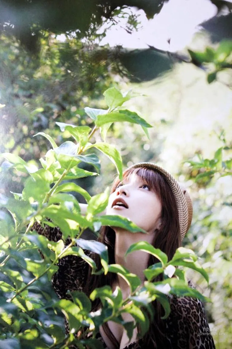 後藤真希 《Maki Goto ~ Go To Natura》寫真集 10