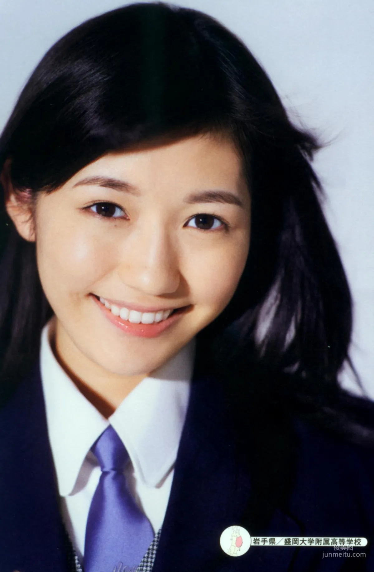 渡边麻友《最後の制服》写真集6