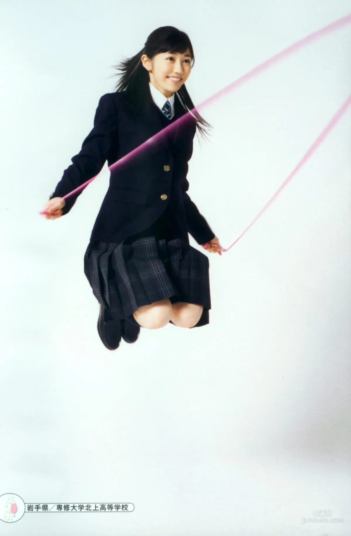 渡边麻友《最後の制服》写真集7