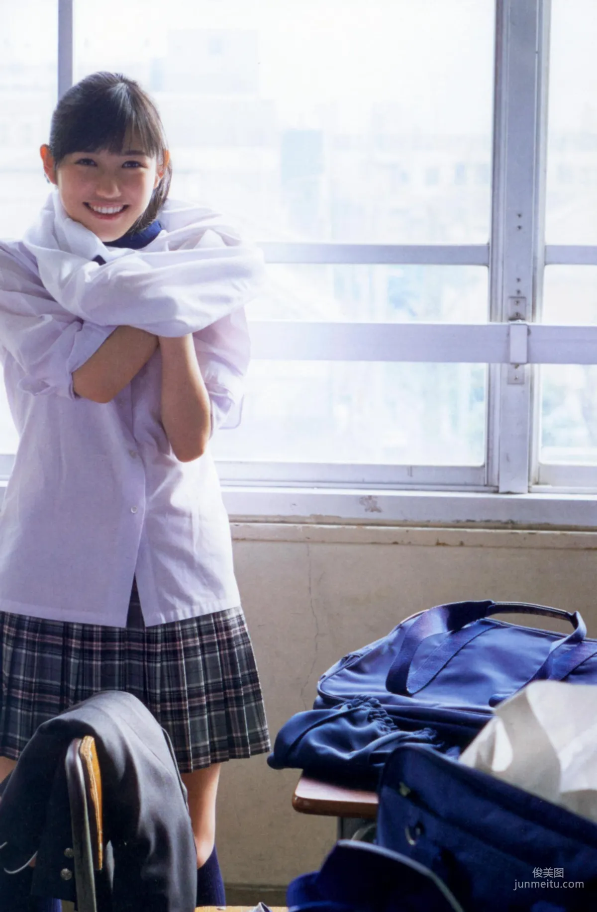 渡邊麻友《最後の制服》寫真集 227