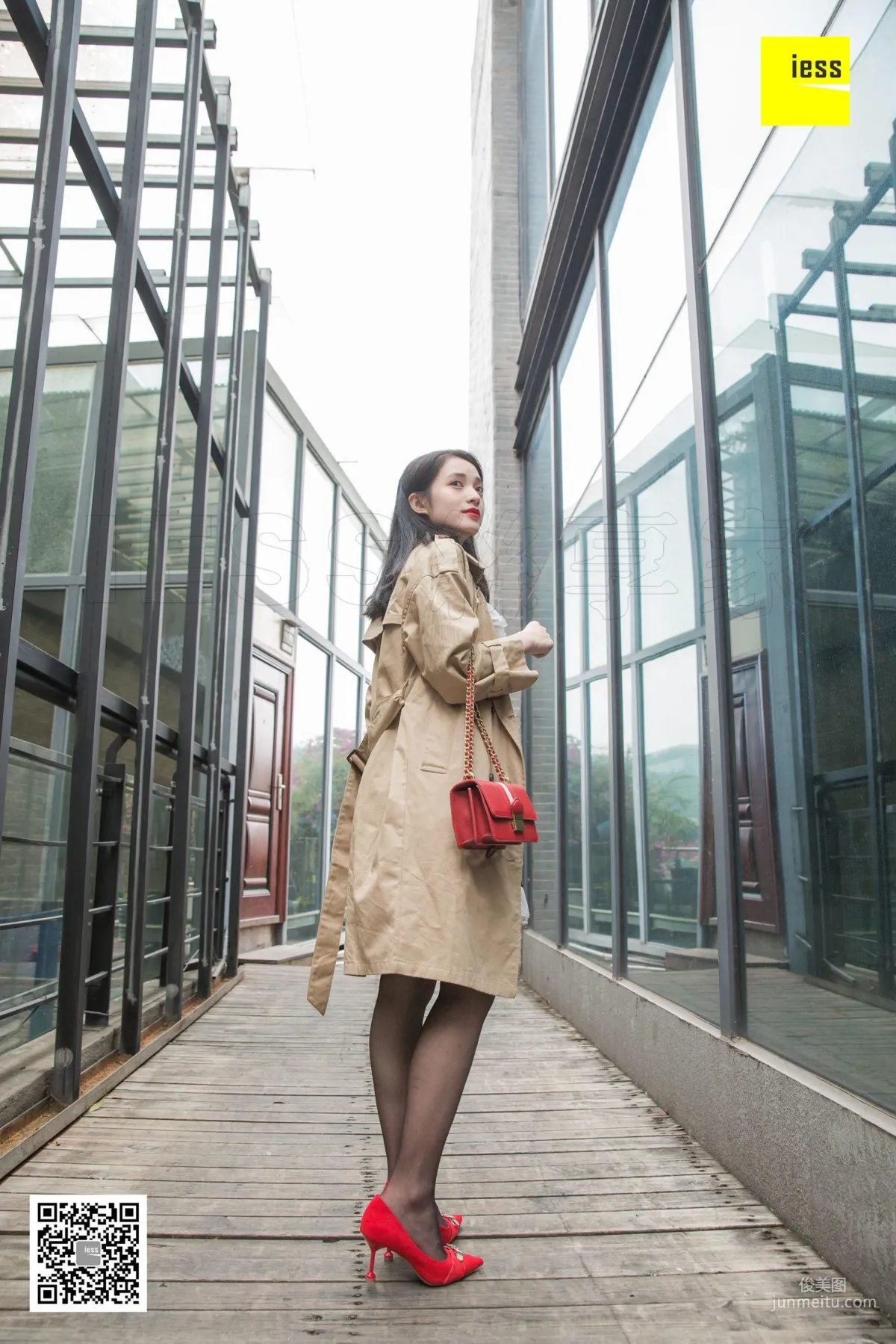 Model Shanshan, Elegant Trench Coat Little Red High, [IESS] Photo Set photo 45