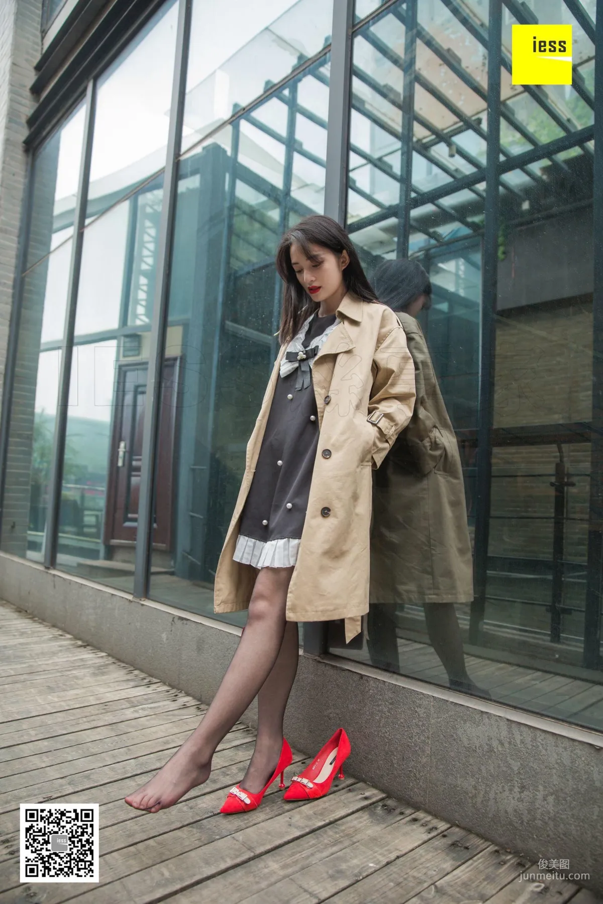 Model Shanshan, Elegant Trench Coat Little Red High, [IESS] Photo Set photo 18