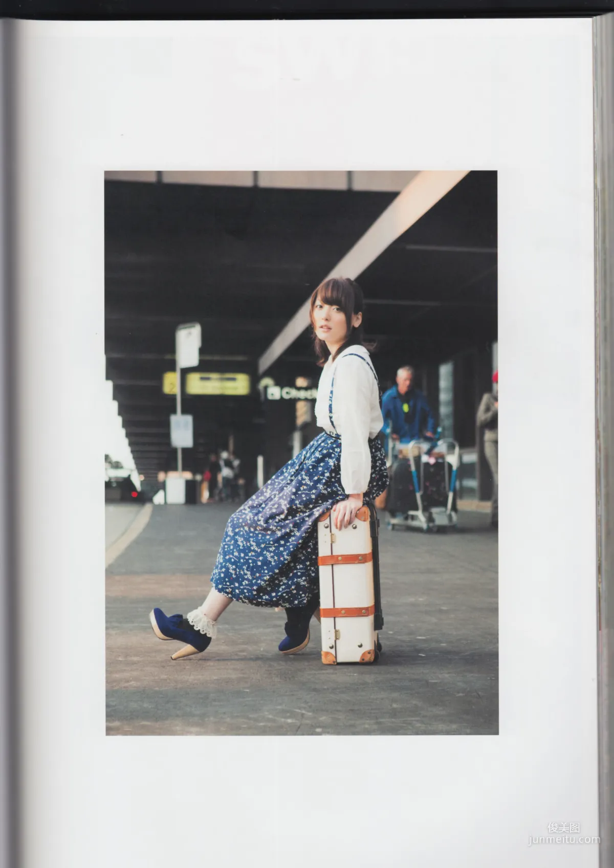 Kana Hanazawa Photo Collection photo 9