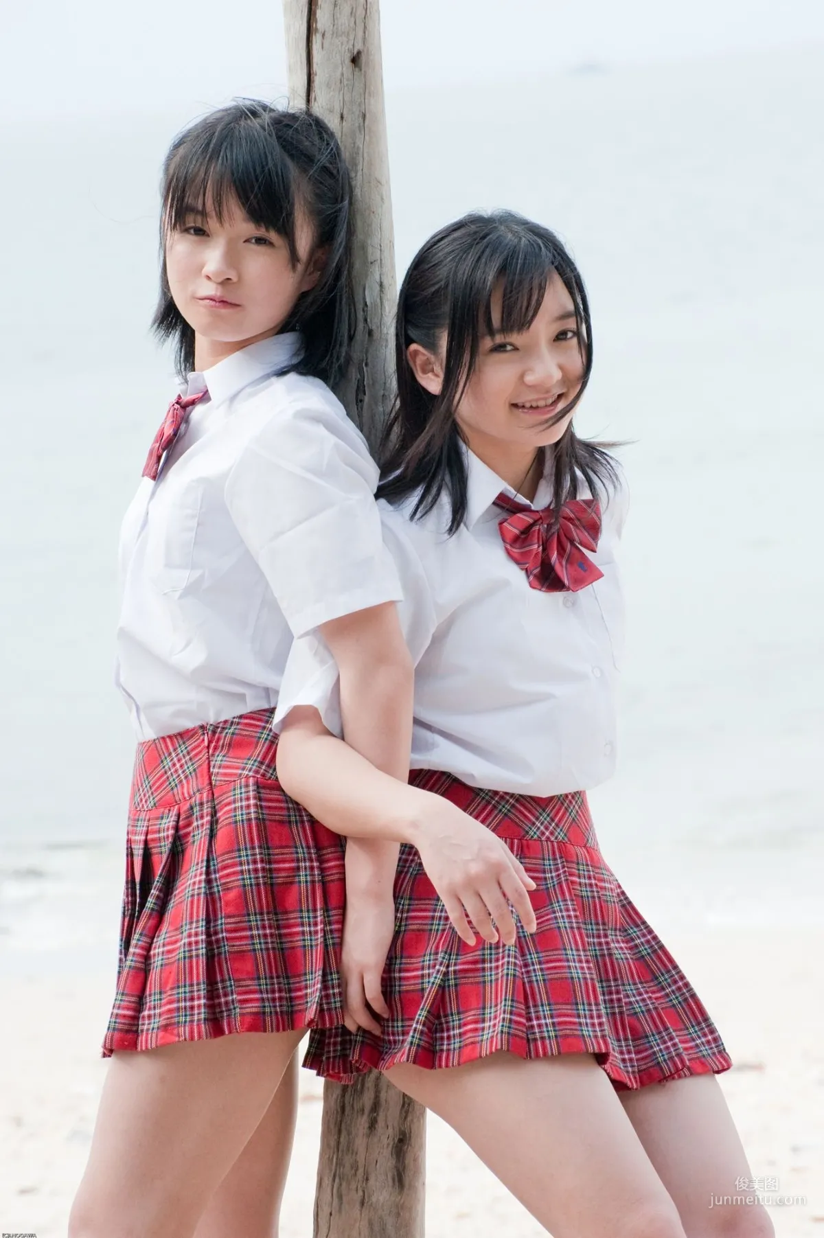 百川晴香＆西永彩奈 《Lovers》 寫真集 35