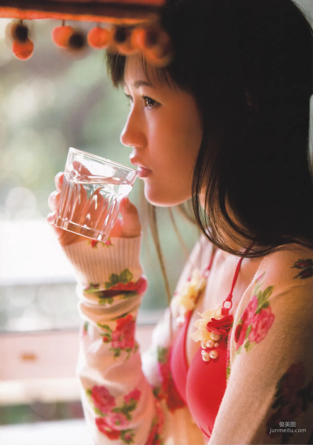 渡邊麻友『 まゆゆ』 1st写真集66