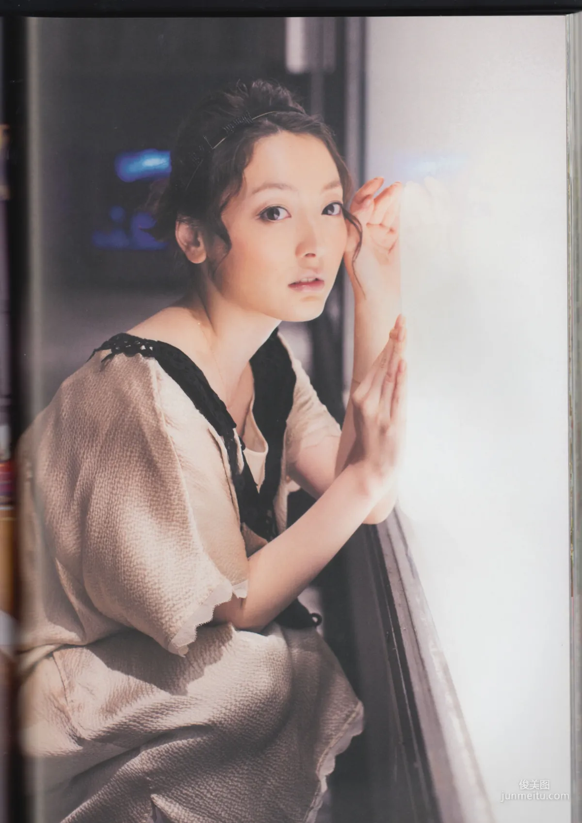 Kana Hanazawa Photo Collection photo 5