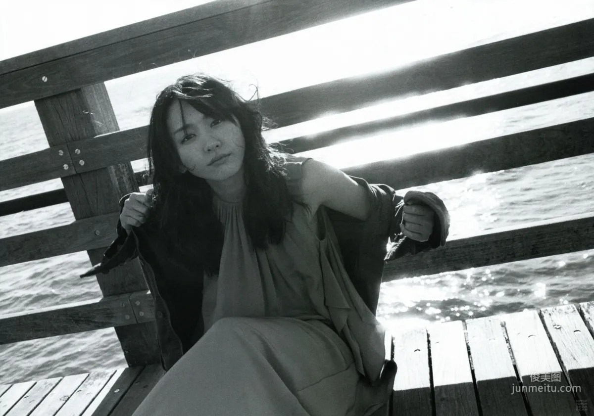Yui Aragaki Monthly Special Photo Compilation photo 43