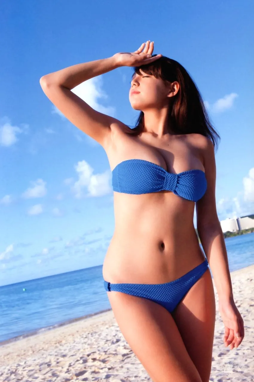 篠崎愛 『Love Scenes』 写真集8