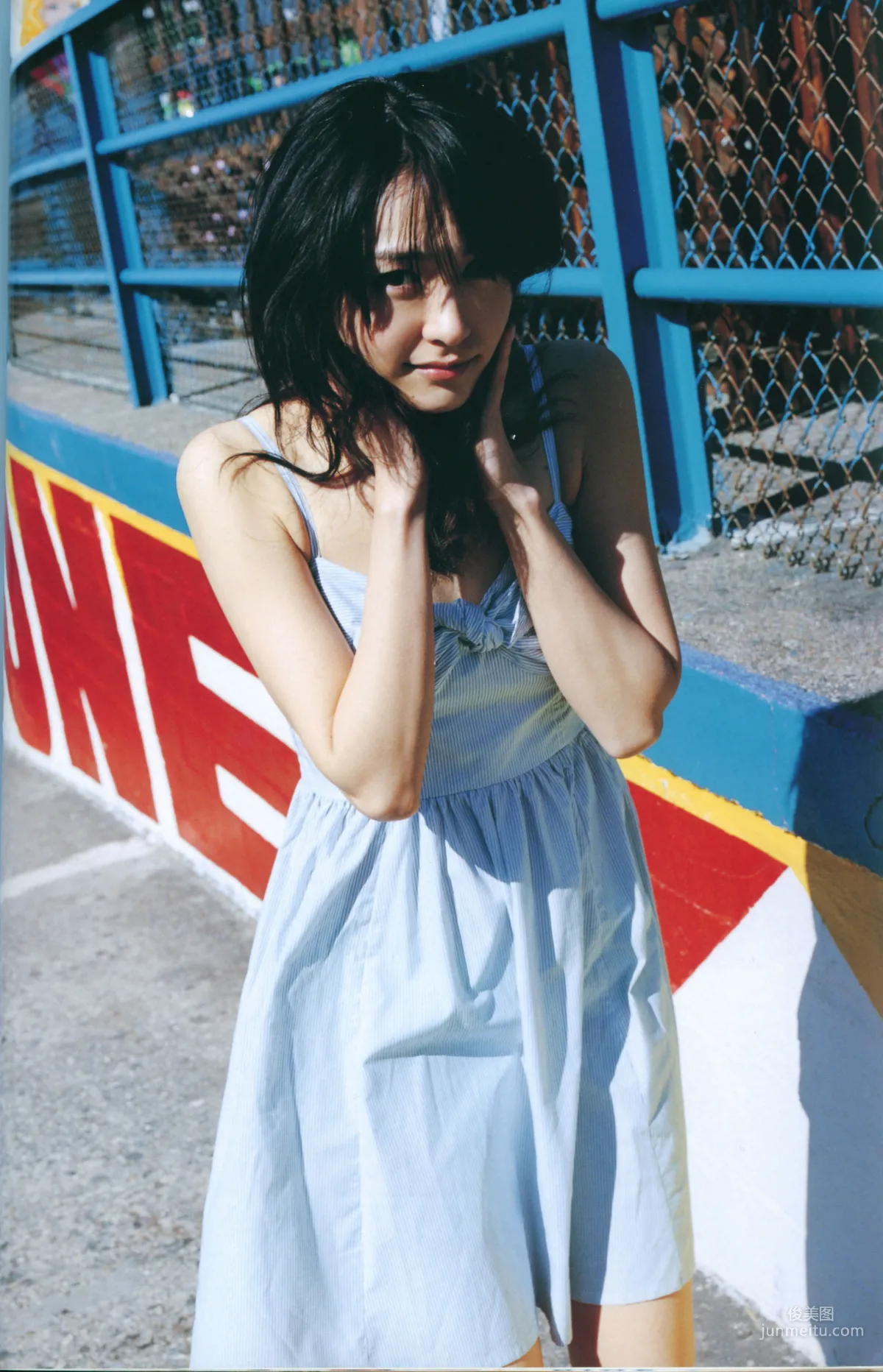 Yui Aragaki Monthly Special Photo Compilation photo 50