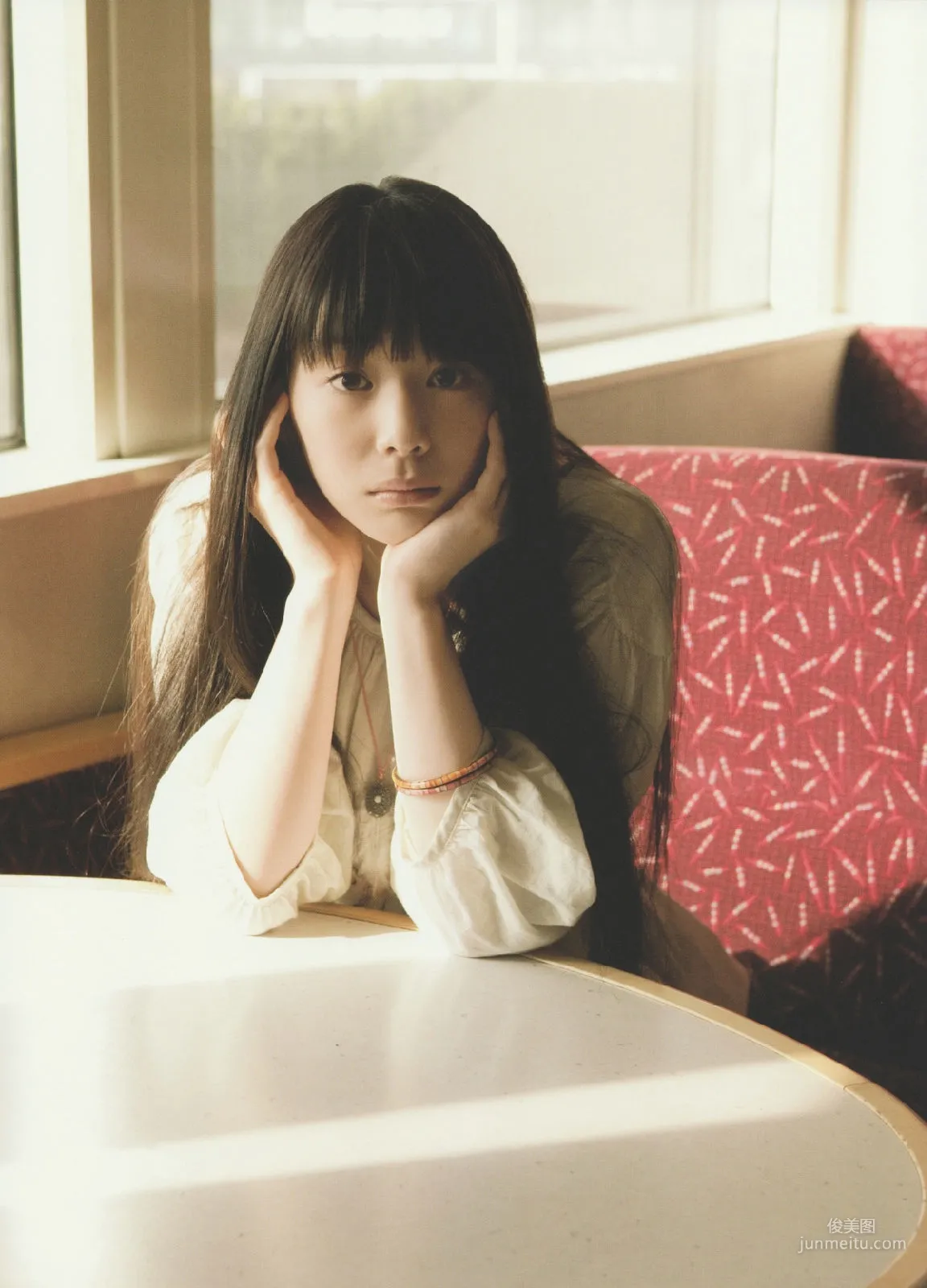 夏帆《Breeze With Kinako》 写真集66