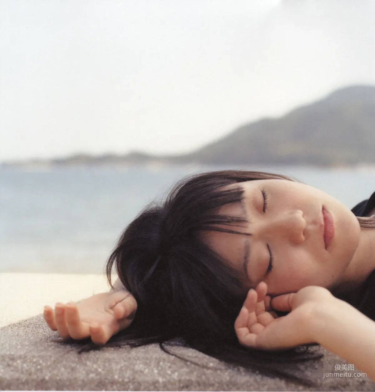 大島優子 《ゆうらりゆうこ》寫真集 1