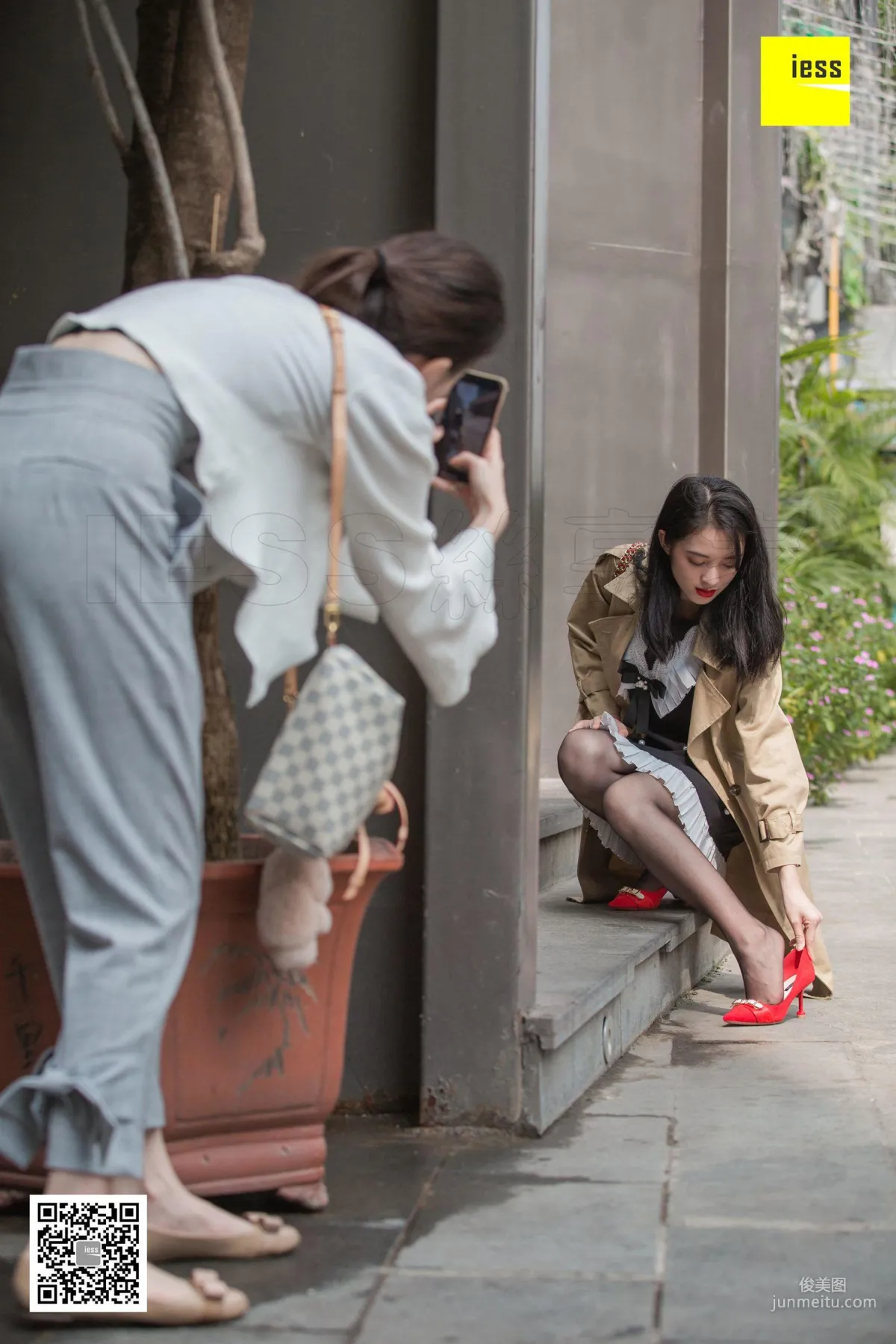Model Shanshan, Elegant Trench Coat Little Red High, [IESS] Photo Set photo 50