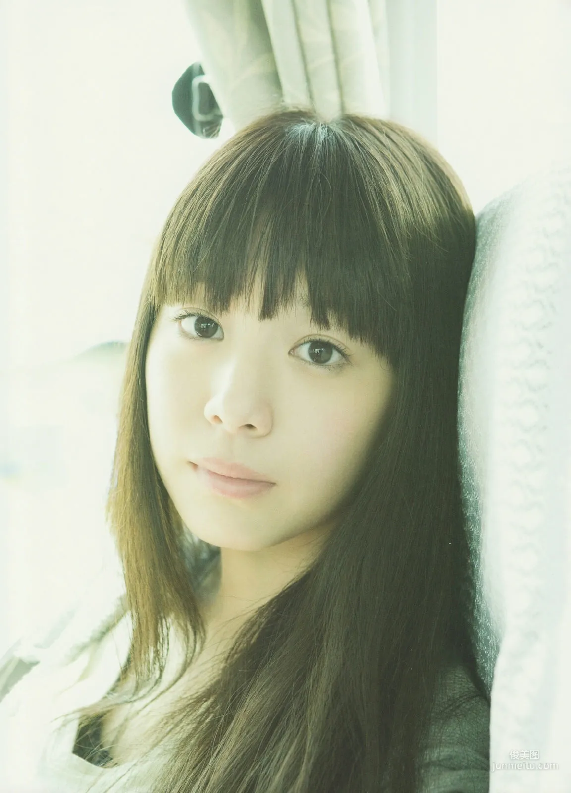 夏帆《Breeze With Kinako》 写真集94