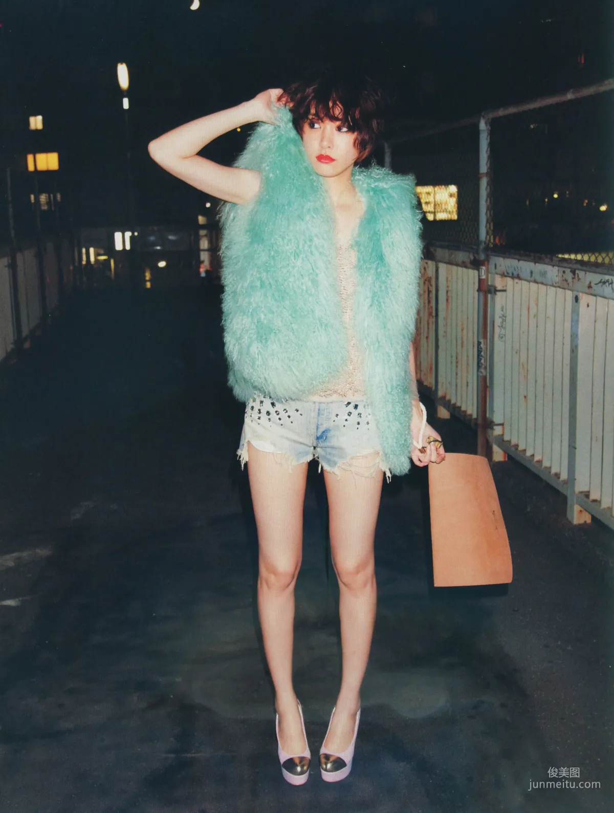 新垣結衣《Fashion Photo Magazine 2012》寫真集 7