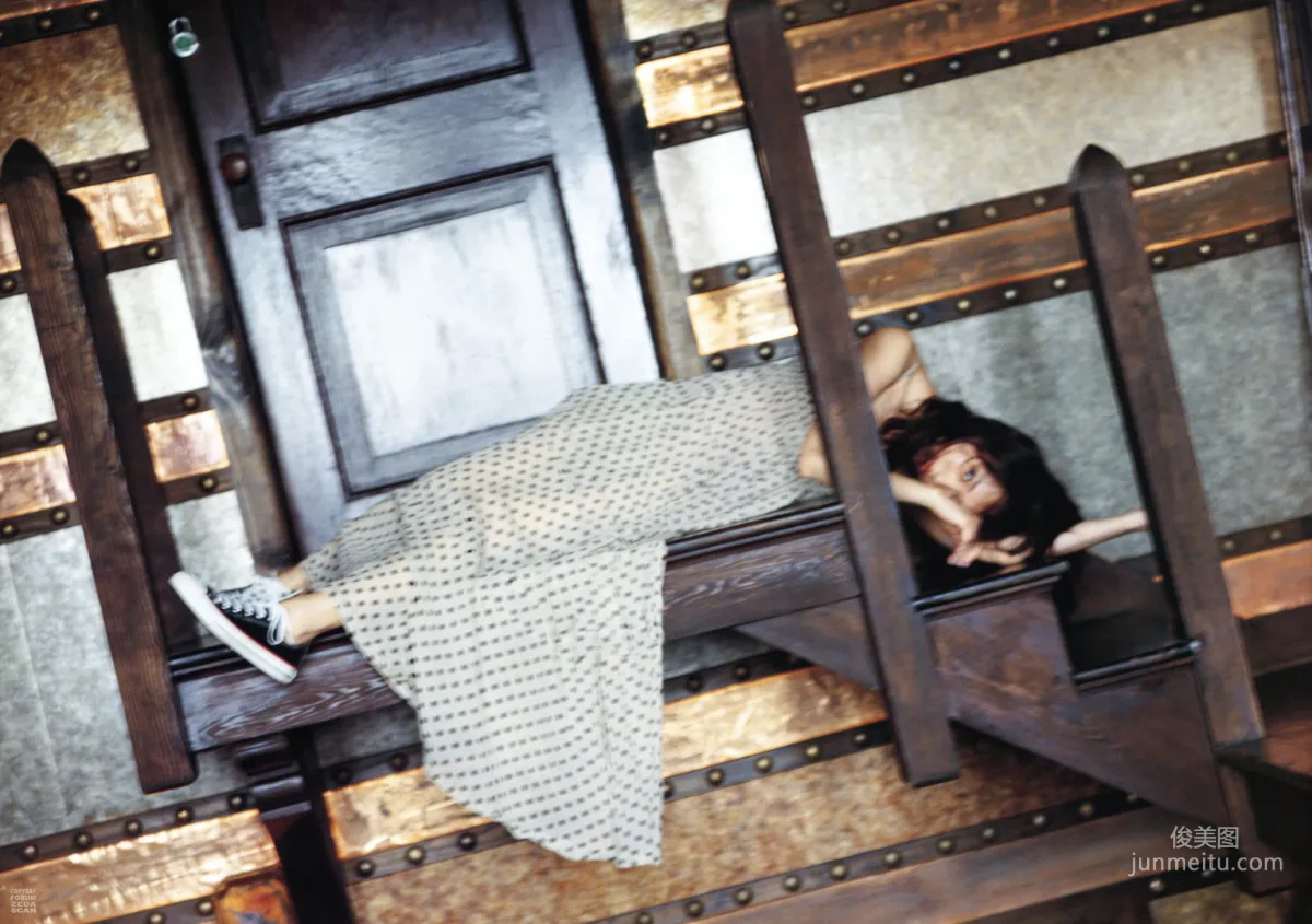 Yui Aragaki Monthly Special Photo Compilation photo 96