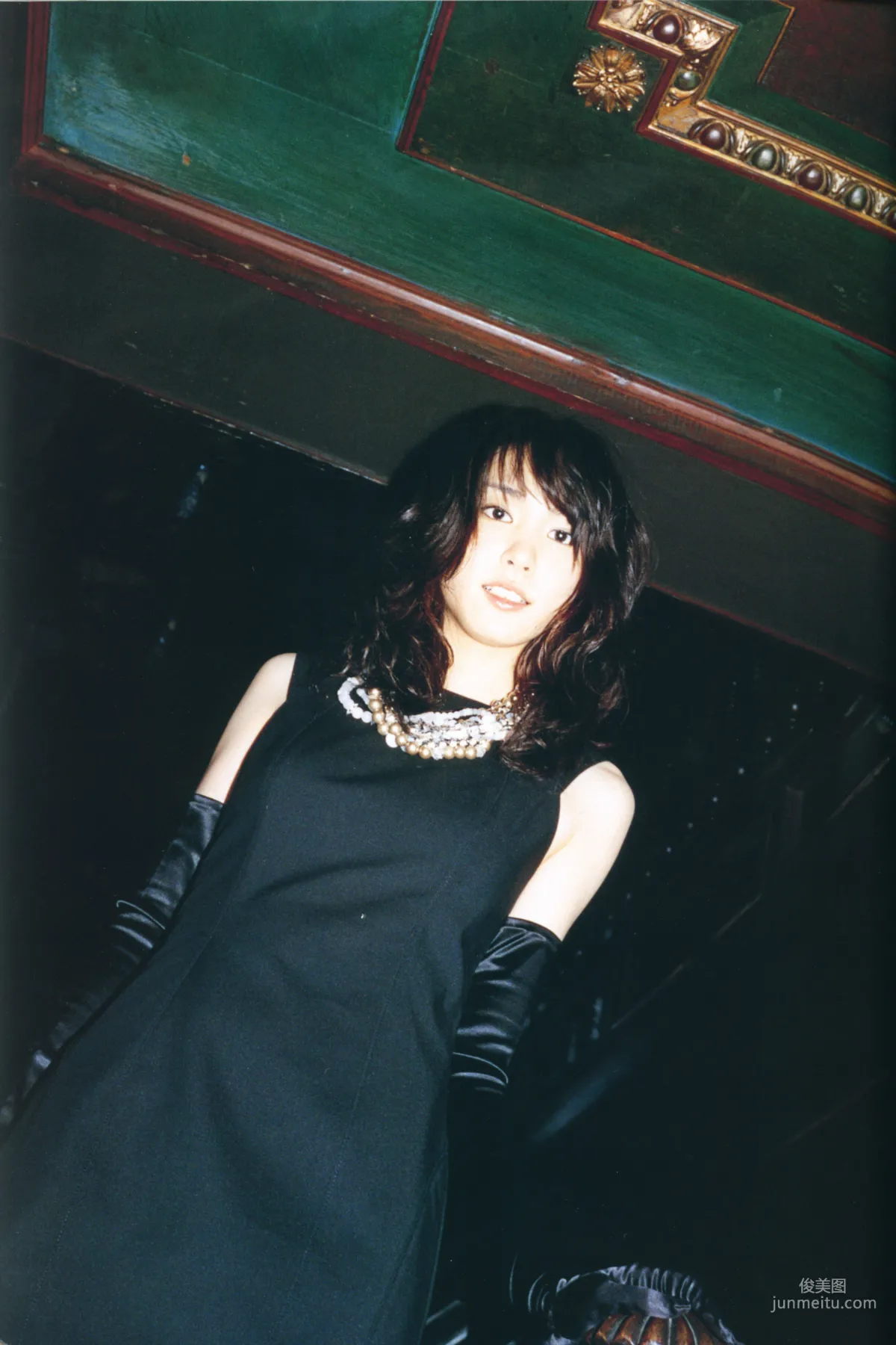 Yui Aragaki Monthly Special Photo Compilation photo 14