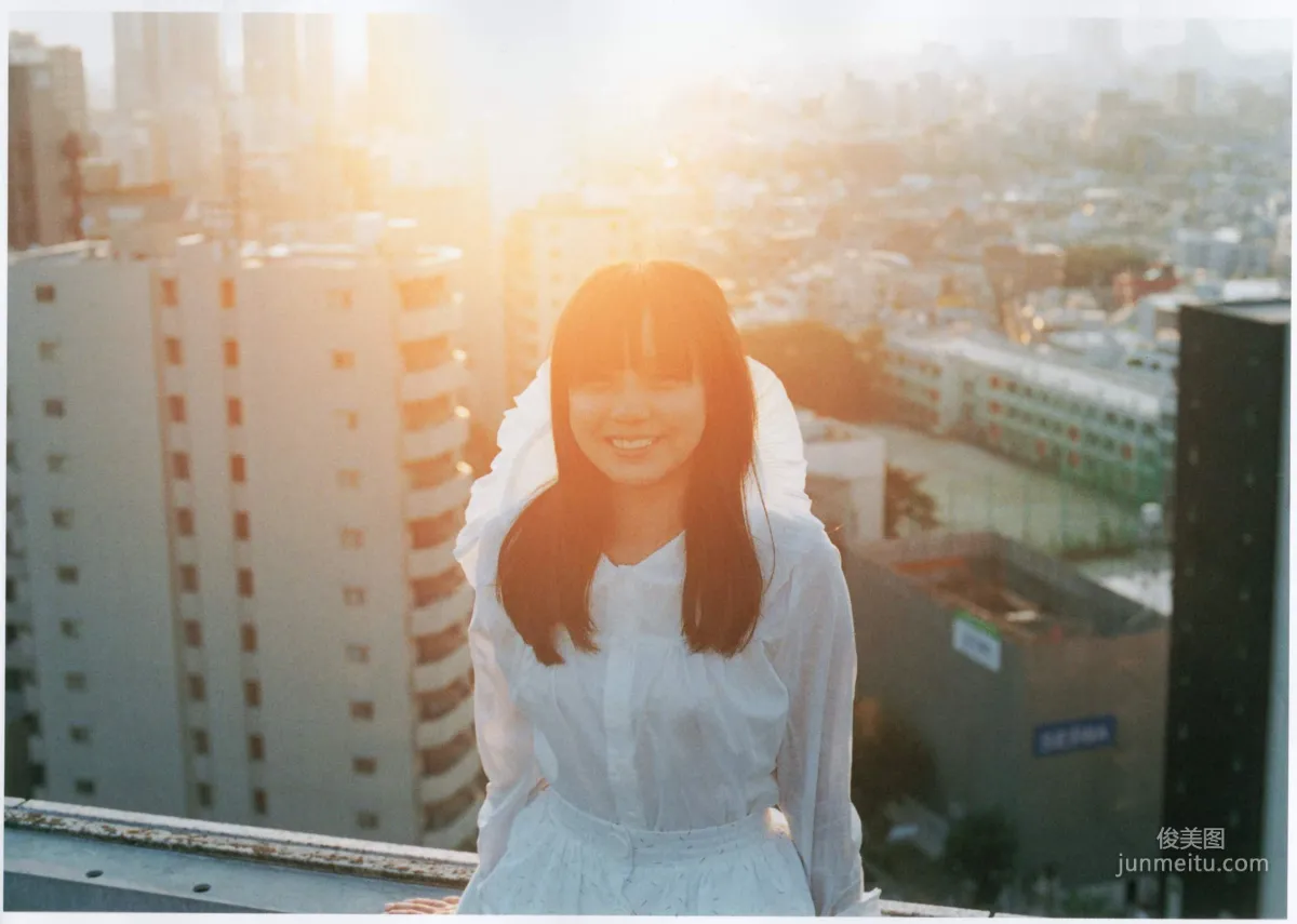 奥仲麻琴 《RUN RUN まこと》 写真集156