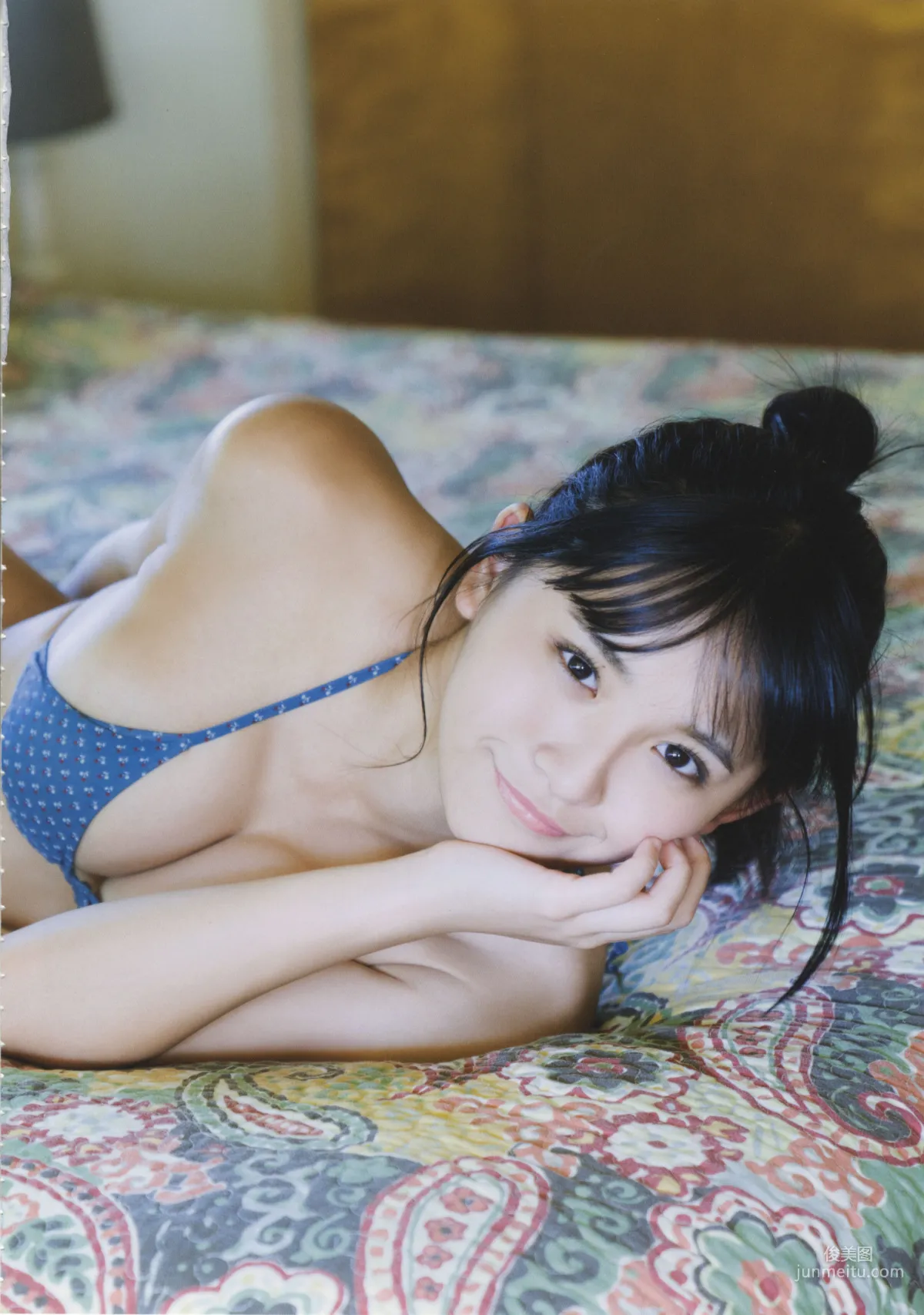浅川梨奈《なないろ [HQ]》  ファースト写真集84