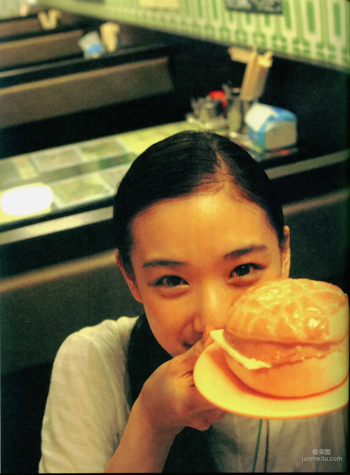 苍井优 『回転テーブルはむつかしい。』 写真集8