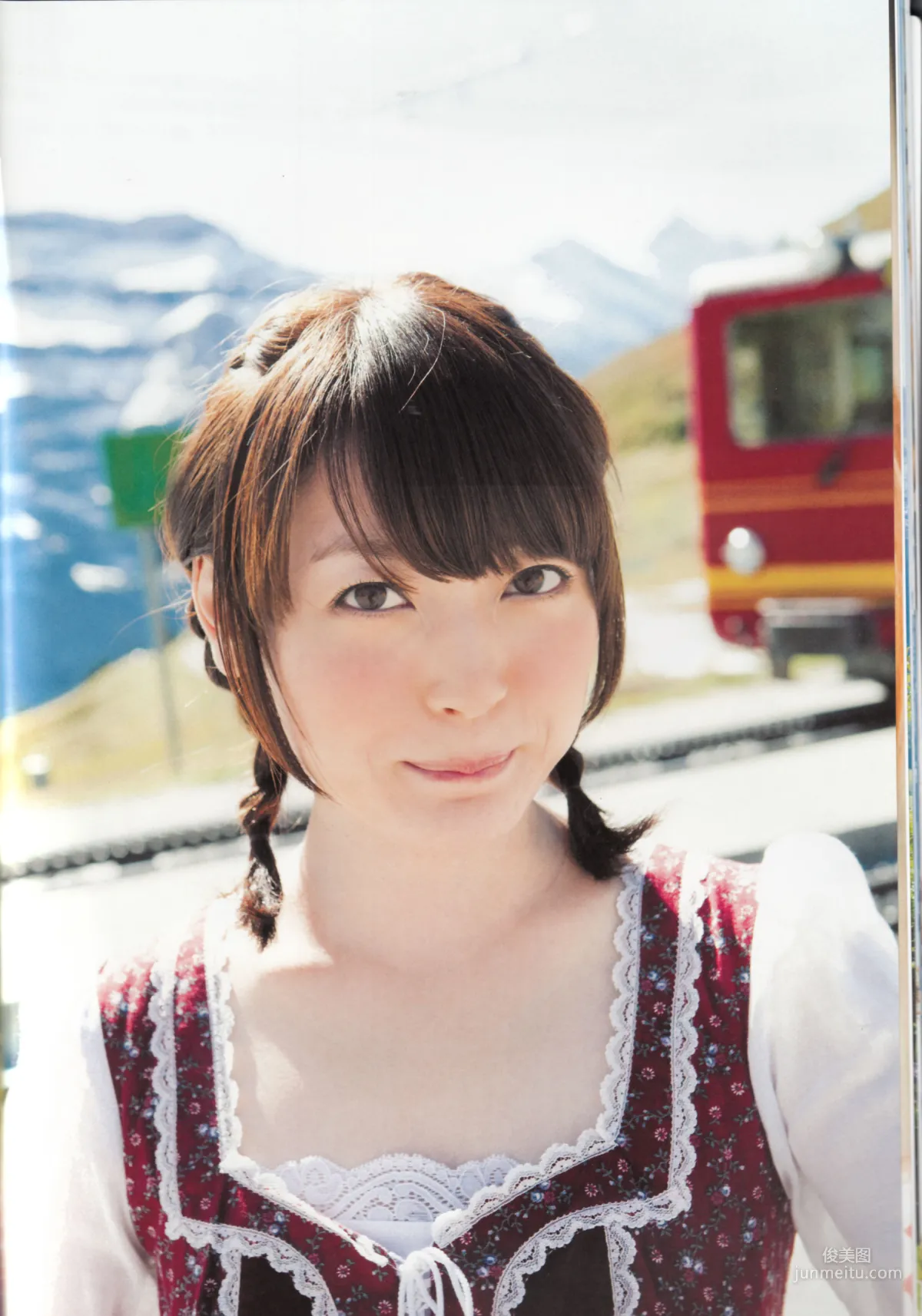 Kana Hanazawa Photo Collection photo 22