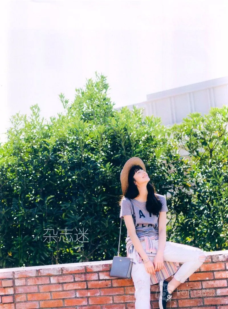 小松菜奈《安靜的不想吵》寫真集 114